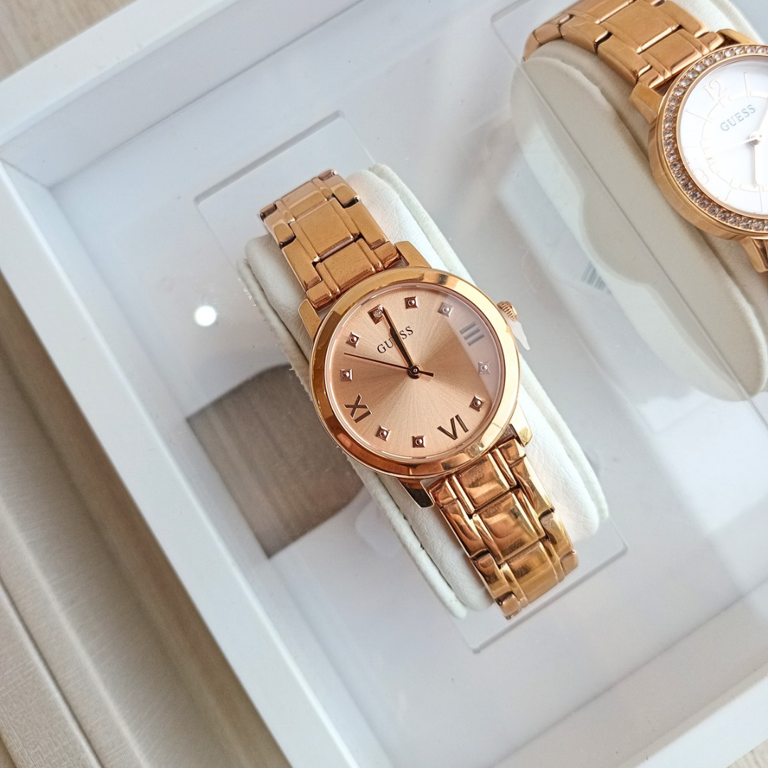 Relógio de Pulso Guess Caixa e Pulseira de Aço