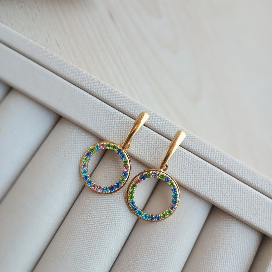 Brinco com Strass Coloridos