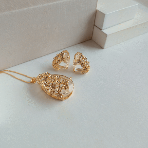 Conjunto Brinco + Colar Gota Cravejado em Pedras | Sempre Linda Boutique