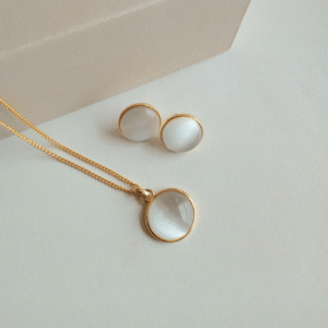 Conjunto Colar + Brinco Redondo Madrepérola | Sempre Linda Boutique