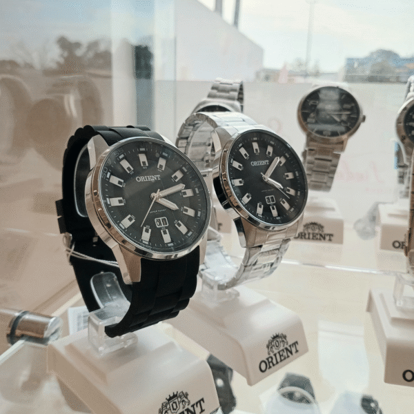 Relógio de Pulso Masculino Orient Quartz Analógico CX Aço Inox e Pulseira de Borracha | Sempre Linda Boutique - Imagem 3