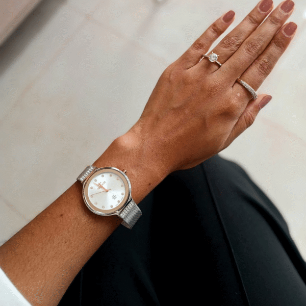 Relógio Analógico – Caixa em Metal e Pulseira em Aço Prata | Sempre Linda Boutique - Imagem 3