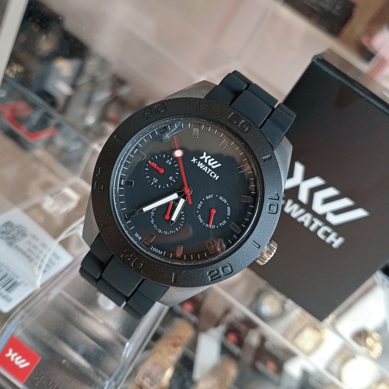 Relógio de Pulso XWatch Quartz – Caixa e Pulseira em Plástico Preto | Sempre Linda Boutique