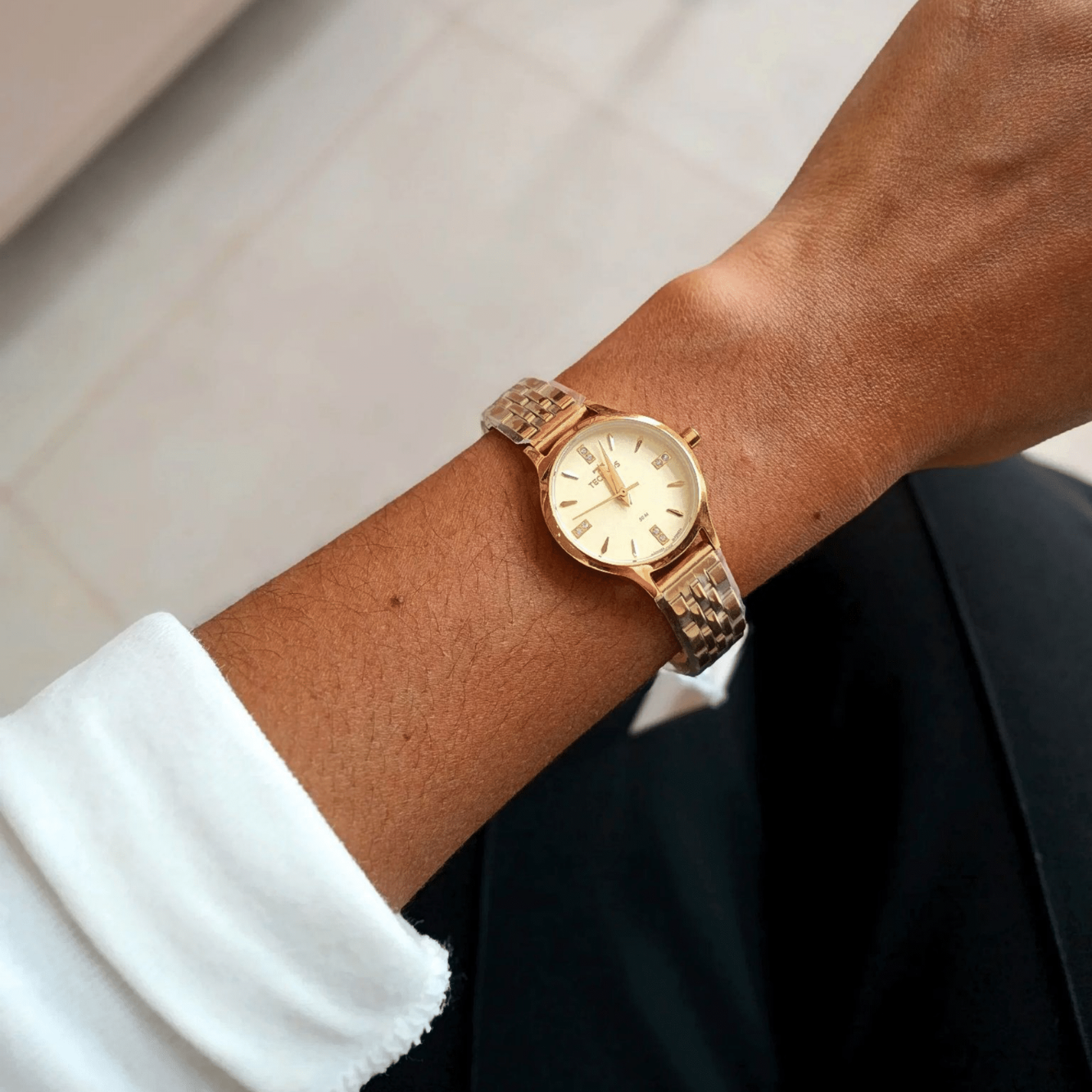 Relógio Analógico – Caixa e Pulseira em Aço Dourado | Sempre Linda Boutique