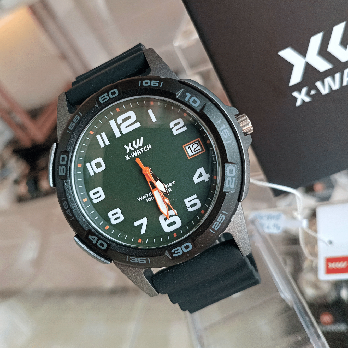 Relógio de Pulso XWatch Quartz – Caixa e Pulseira em Plástico Preto | Sempre Linda Boutique