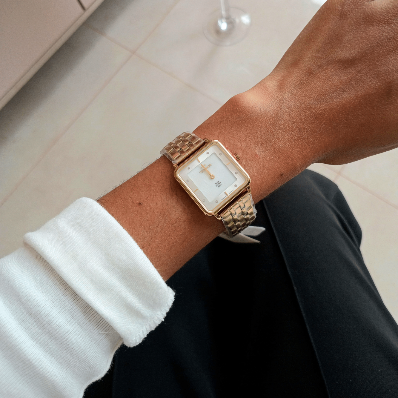 Relógio Analógico – Caixa em Metal e Pulseira em Aço Dourado | Sempre Linda Boutique