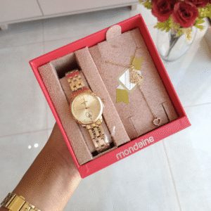 Relógio de Pulso Feminino Mondaine – Caixa de Metal e Pulseira em Aço Dourado Nossa Senhora | Sempre Linda Boutique